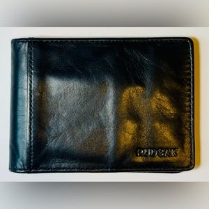Rudsak Black Leather Bifold Wallet w/ Built In Money Clip